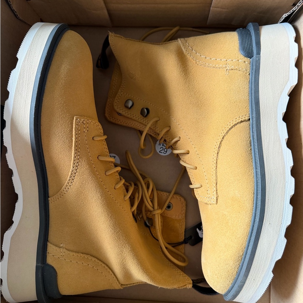 Sorel Size 7 Women’s Suede Lace-Up Boots in Mustard Yellow